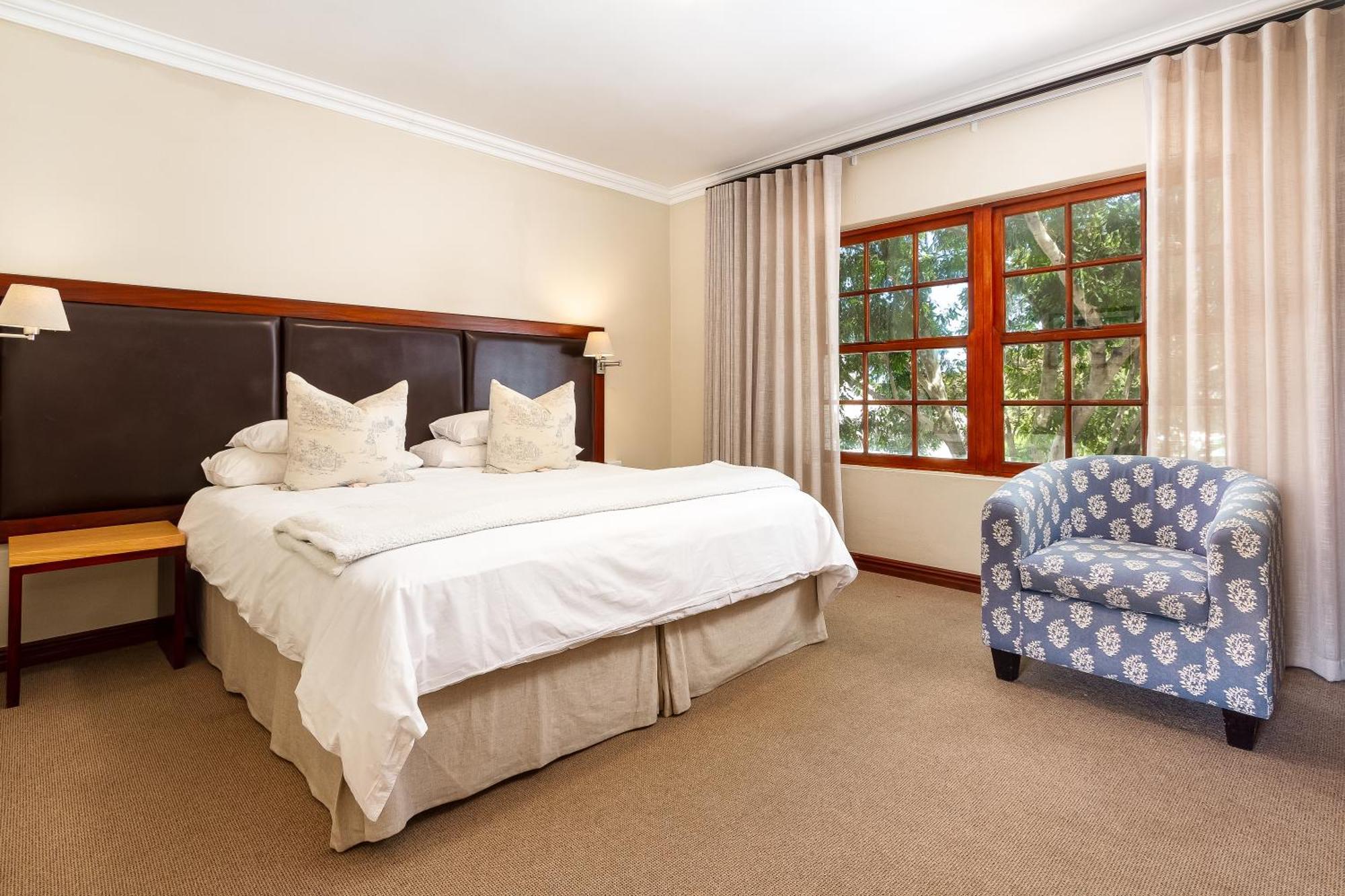 Noordhoek Village Hotel Exterior photo